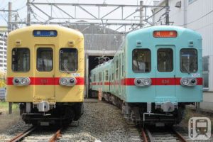 西鐵600系列列車重新塗上「冰綠色」（右）（西日本鐵道公司提供）