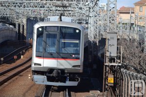 東急5050系列列車附設付費座位預約服務「Q SEAT」車室 (Katsumi Yokoyama)